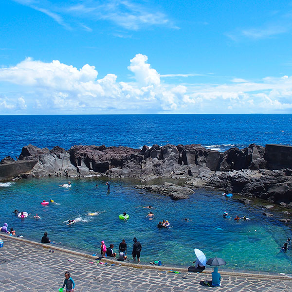 乙千代ヶ浜は子供たちも<br />
楽しめる海水浴場